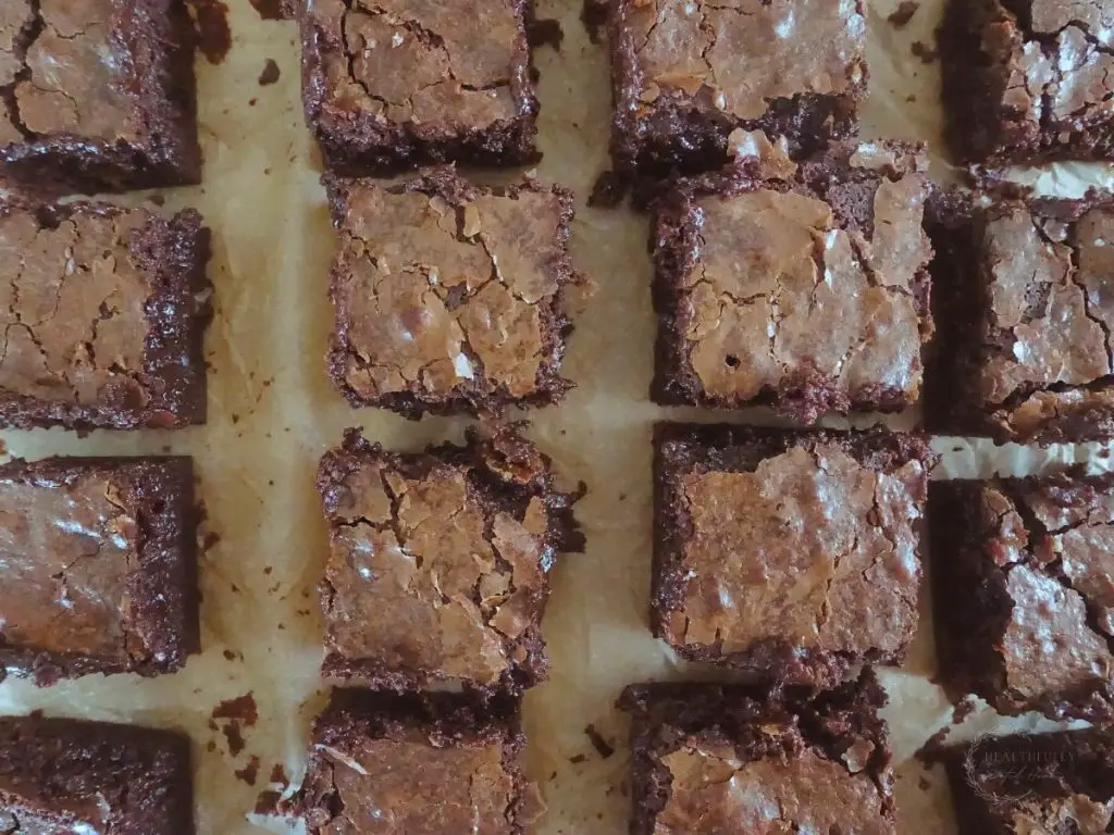 crinkle top brownies in rows