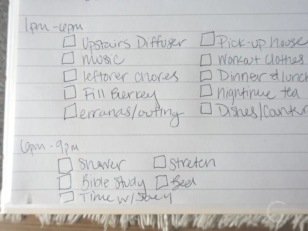 last block of the day tasks on a modern homemaker block schedule written on a notepad